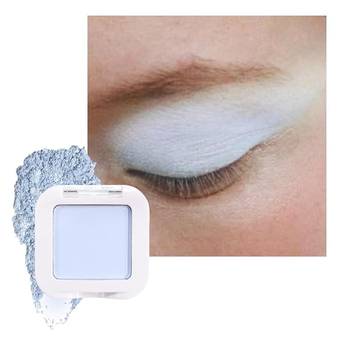 evpct Light Blue Matte Single Eyeshadow Palette, Pastel Sky Blue Natural Cream Powder Matte Eye Shadow Palette Makeup for Older Women, Highly Pigmented Mini Monochrome Eyeshadow Sombra Para Ojos