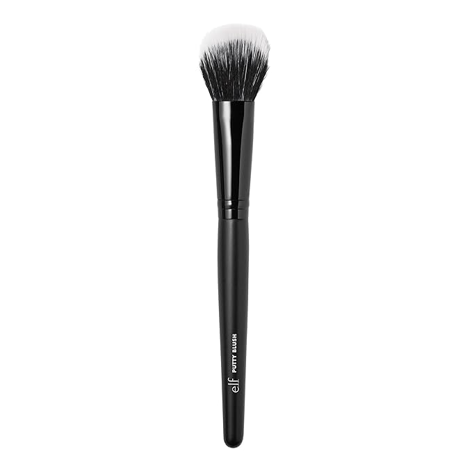 e.l.f. Putty Blush Brush, Makeup Brush For Putty & Cream Formulas, Easily Applies Blush & Bronzer For An Airbrushed Look, Vegan & Cruelty-Free