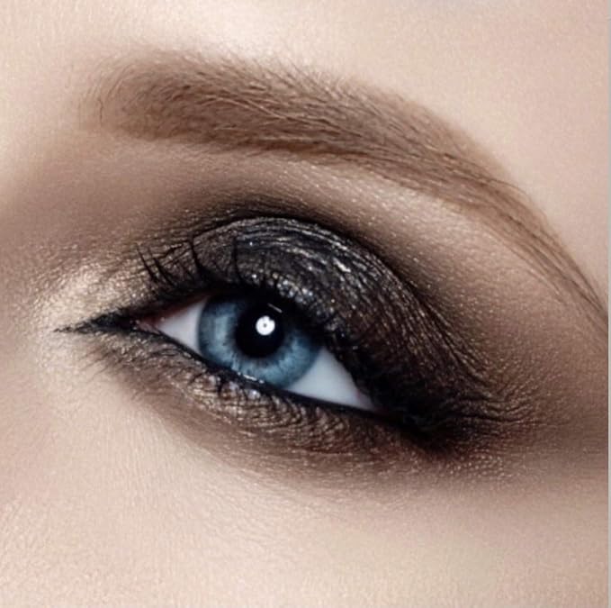 Artisan L'uxe Beauty Velvet Jumbo Eyeliner Pencil Smokey Eyes in 3 Minutes Water Proof, Smudge Proof, Long Lasting Age Defying Essential Oils Midnight (Shade: Black)