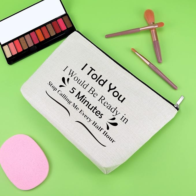 Prank Gifts for Friends Funny Makeup Bag Novelty Friendship Gifts for Girls Cosmetic Bag Humorous Birthday Present for Bestie Colleague Christmas Graduation Present for Sister Cousin Cosmetic Pouch