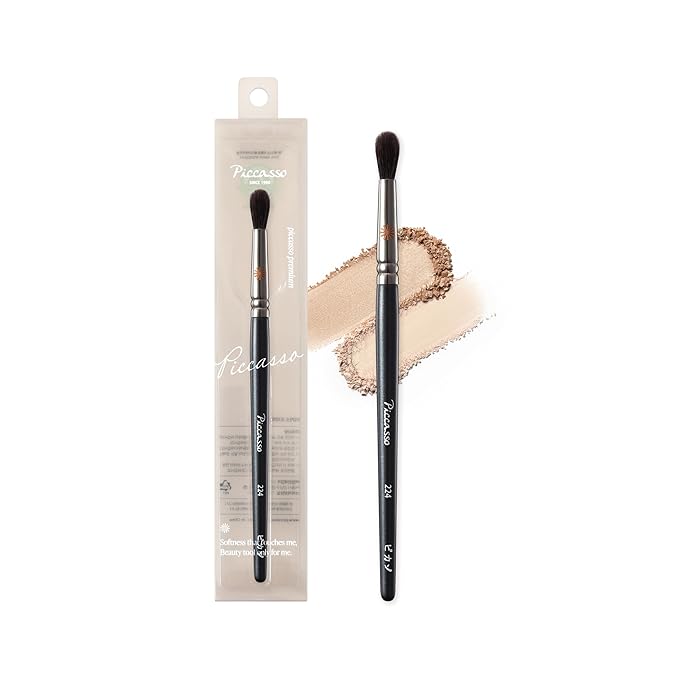 Piccasso 224 Eyeshadow Brush – Korean Eye Makeup Brush with Soft Tapered Bristles for Blending and Nose Contouring, Multi-Use Eye Shadow Brush for Daily Makeup and Shading